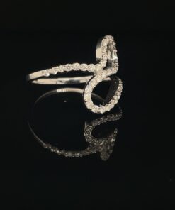 Alternative view of Ring bellaluce