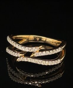 Alternative view of Ring bellaluce