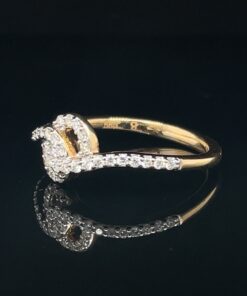 Alternative view of Ring bellaluce