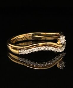 Alternative view of Ring bellaluce