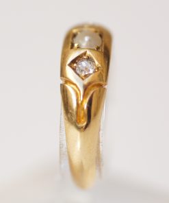 Alternative view of Ring mit einer Perle und Brillanten
