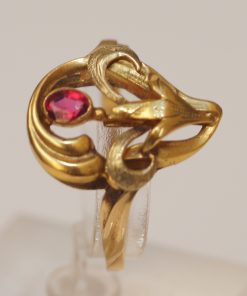 Alternative view of Ring mit einem Rubin